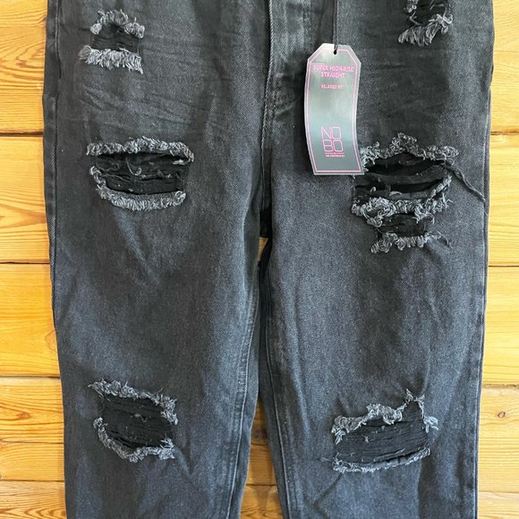 NWT No Boundaries Distressed women's 90's Jeans Size 5 - Picture 7 of 10
